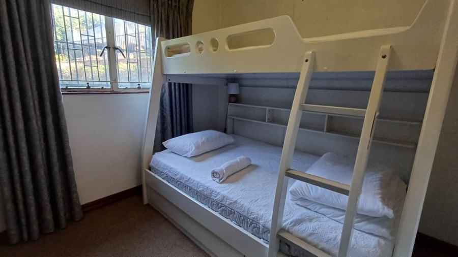 6 Bedroom Property for Sale in Kosmos North West